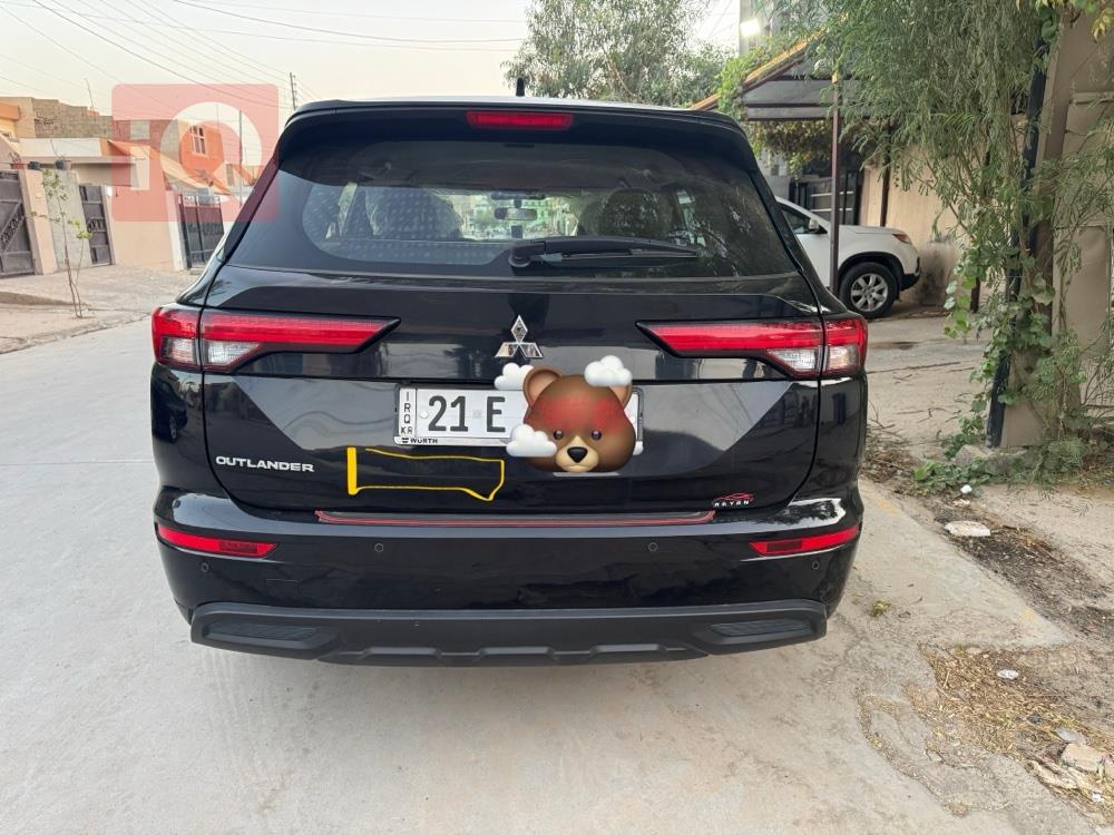 ميتسوبيشي اوتلاندر
